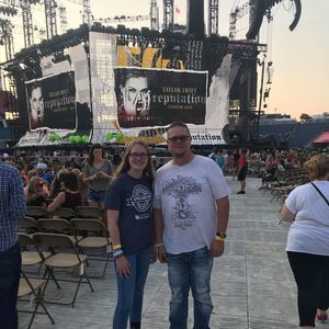 Meet your Posher, Keely